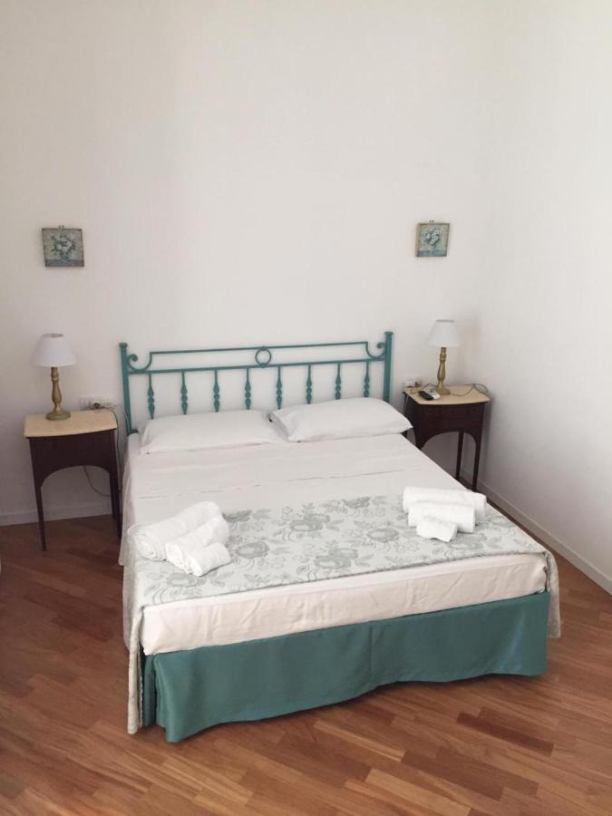 B&B Casa Maria Vittoria Torre del Greco Bagian luar foto