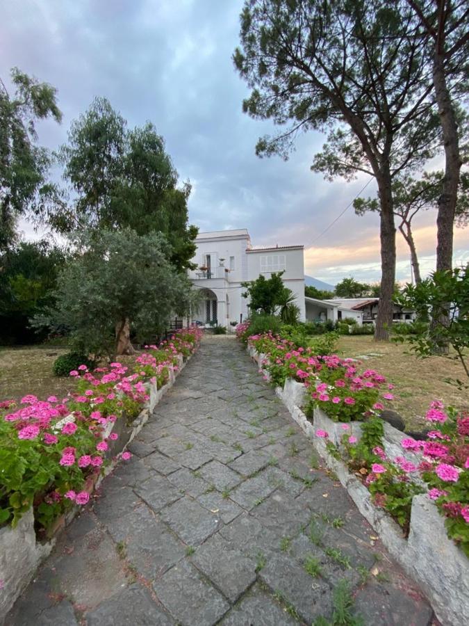 B&B Casa Maria Vittoria Torre del Greco Bagian luar foto