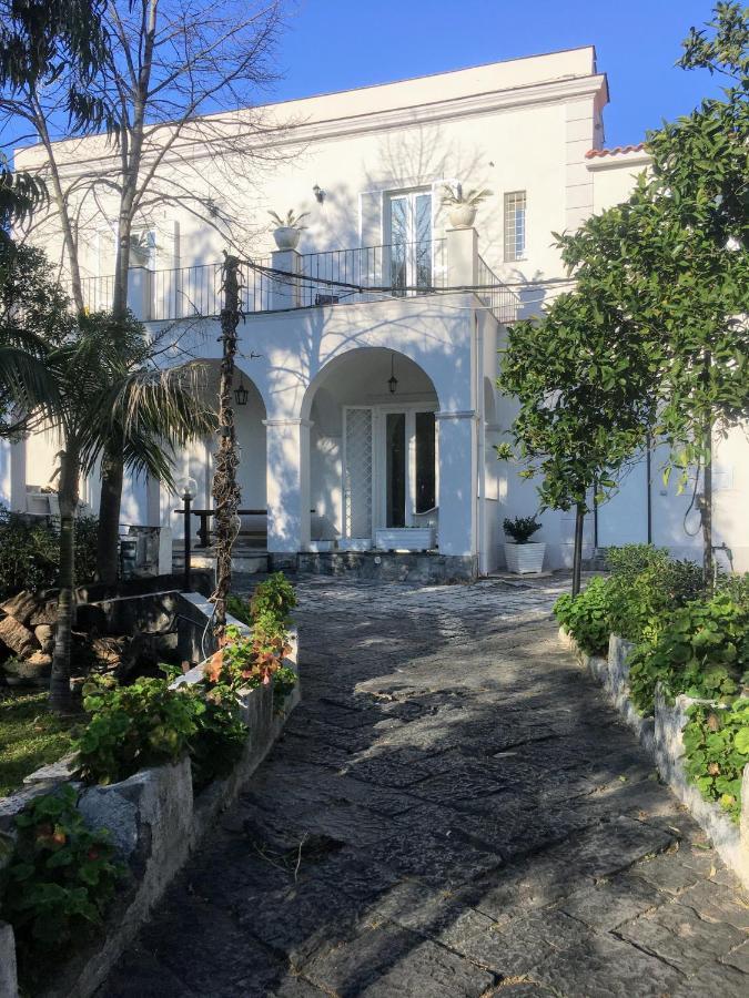 B&B Casa Maria Vittoria Torre del Greco Bagian luar foto